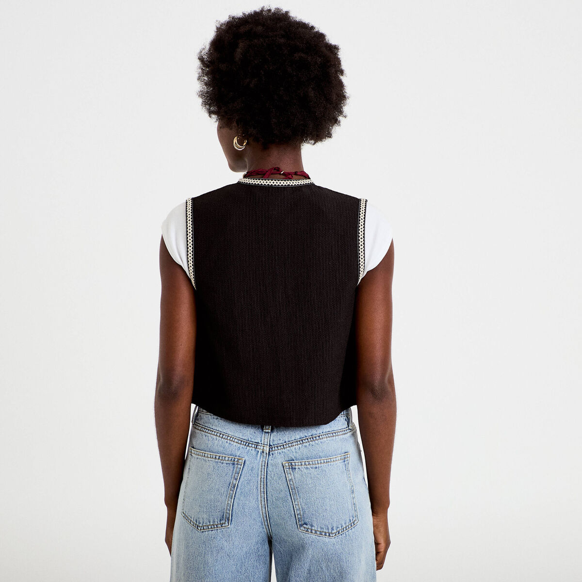 Gilet droit court sans manches noir femme