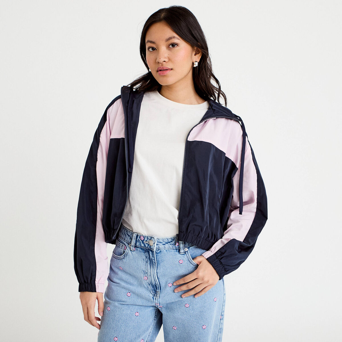 Veste cropped &agrave; capuche bas resserr&eacute; bleu marine femme