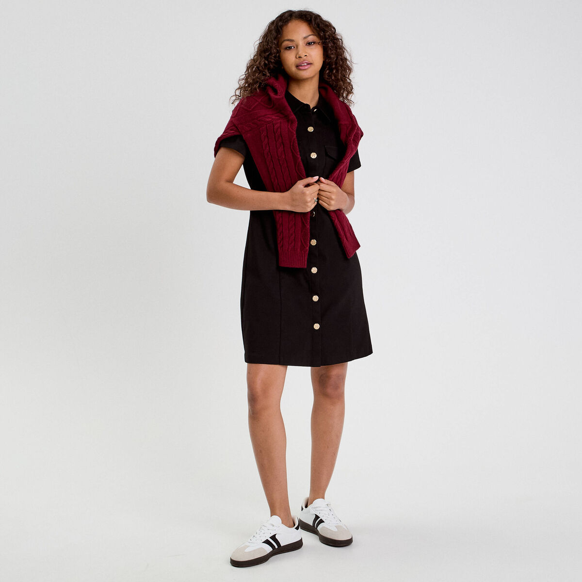 Robe droite boutonn&eacute;e noir femme