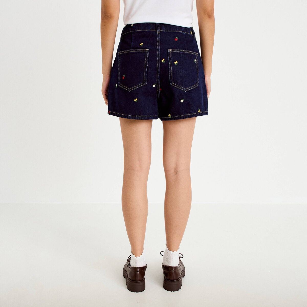 Jupe-short trap&egrave;ze en jean bleu marine femme