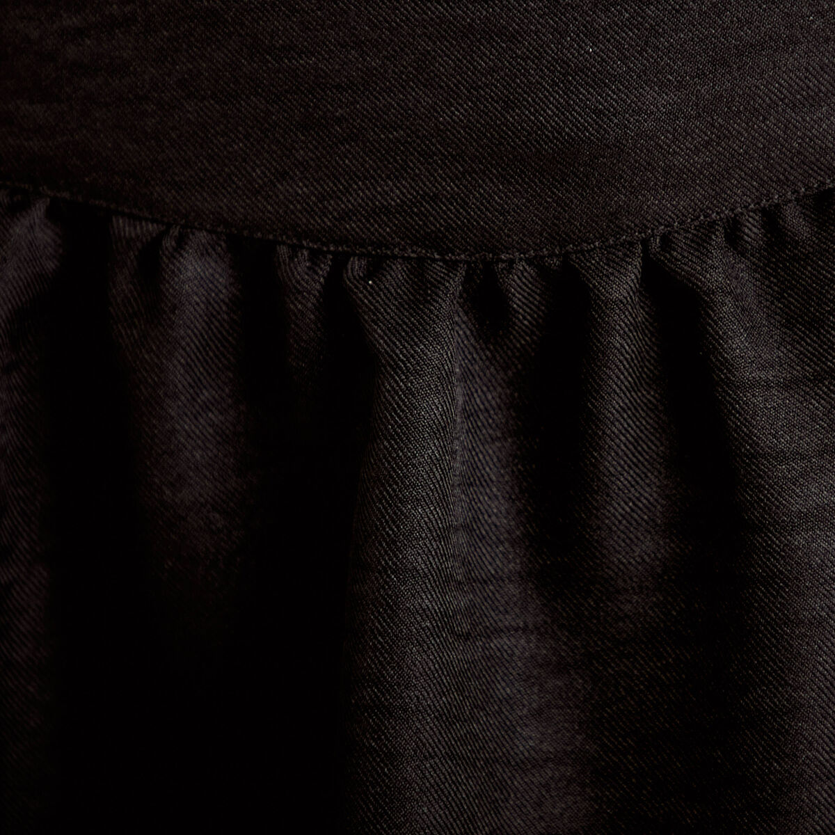 Jupe courte &eacute;vas&eacute;e taille haute noir femme