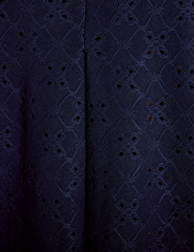 Blouse ajour&eacute;e col v manches courtes bleu marine femme