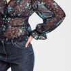 Blouse cintr&eacute;e courte en voile col V noir femme