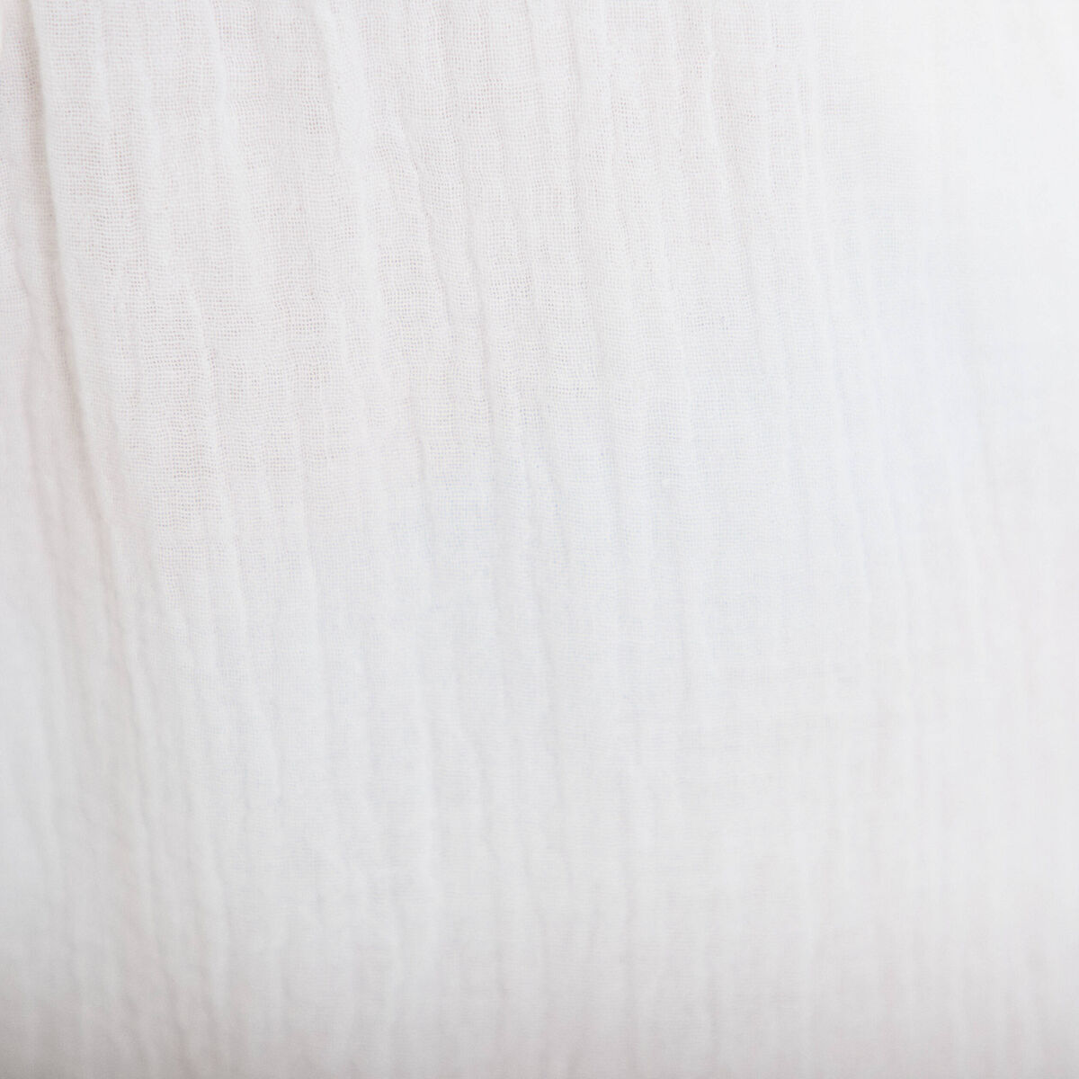 Short pliss&eacute; blanc femme