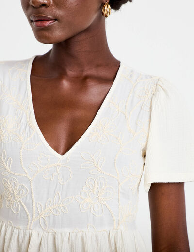 Blouse cintr&eacute;e col v manches courtes ecru femme