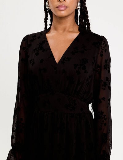 Robe courte &eacute;vas&eacute;e col v manches longues noir femme