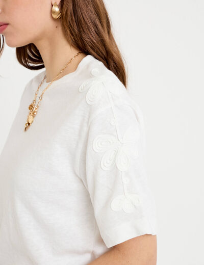 T-shirt col rond manches courtes brod&eacute; ecru femme