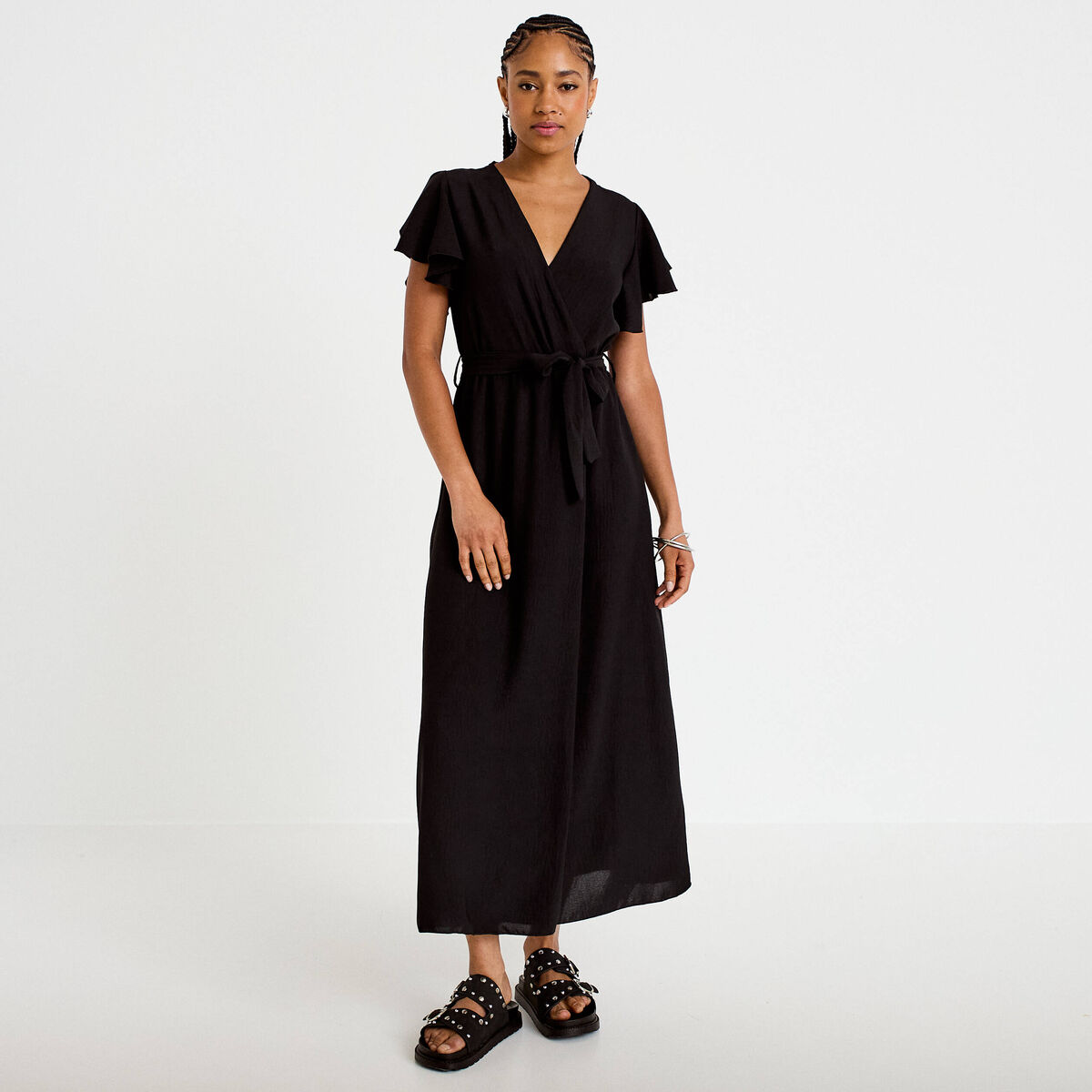Robe longue &eacute;vas&eacute;e manches courtes noir femme