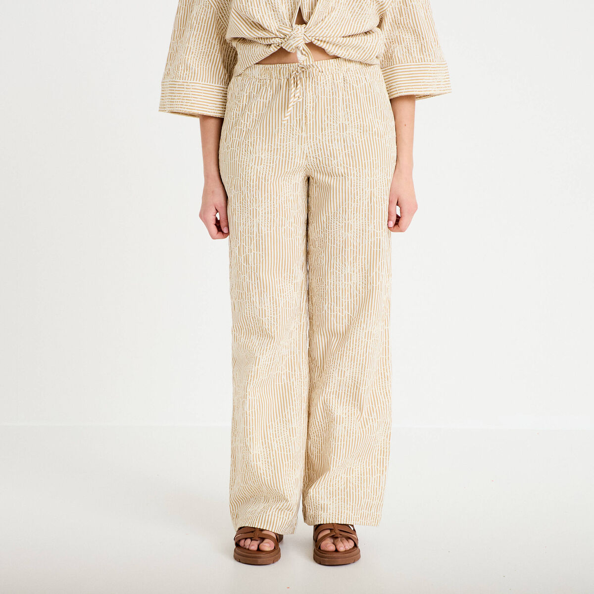 Pantalon large taille standard beige moyen femme