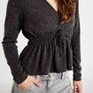 Blouse cintr&eacute;e col v manches longues gris fonc&eacute; femme