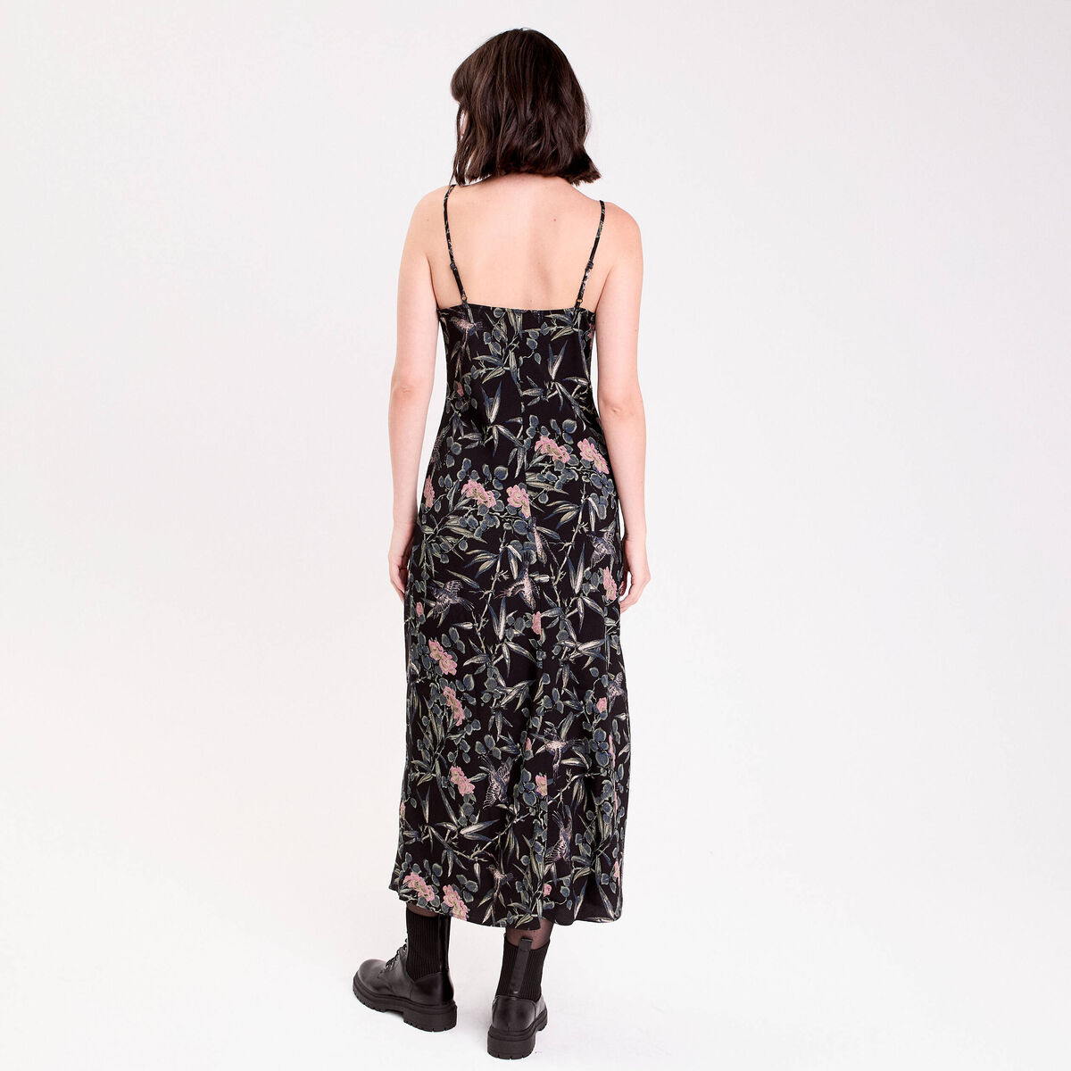 Robe longue droite col v dentelle noir femme