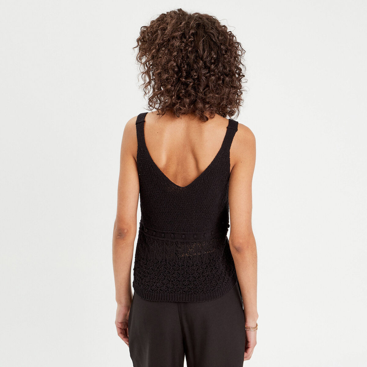 D&eacute;bardeur tricot col en V noir femme