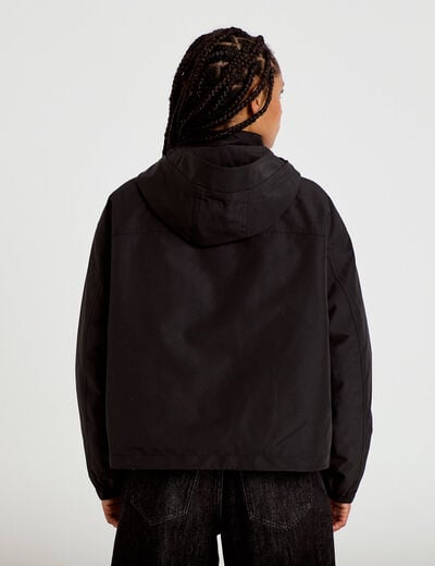 Veste courte bas resserr&eacute; &agrave; capuche noir femme
