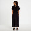 Robe &eacute;vas&eacute;e 3/4 col v manches courtes noir femme