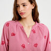 Blouse col v manches 3/4 broderie rouge femme