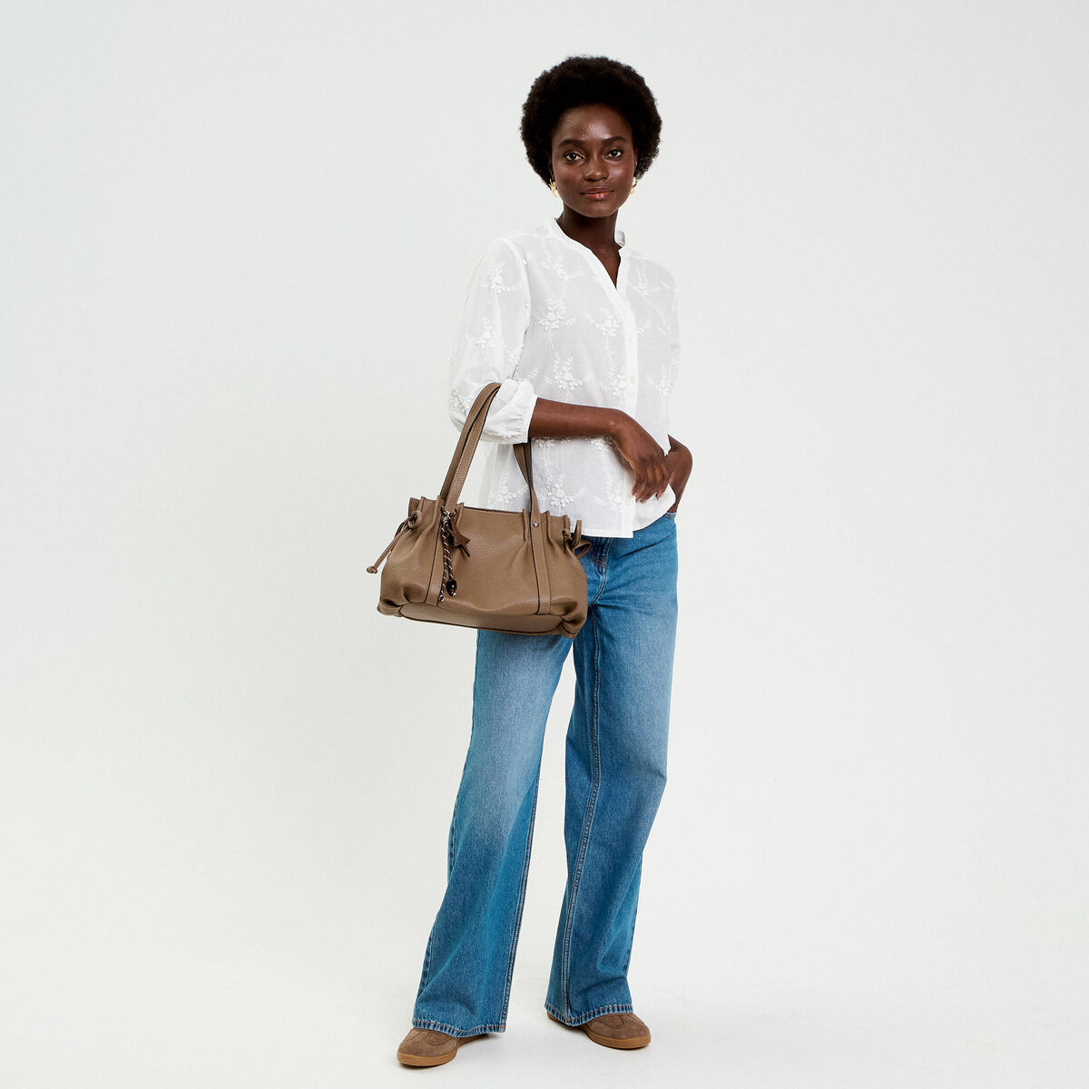 Blouse brod&eacute;e col mao manches 3/4 ecru femme