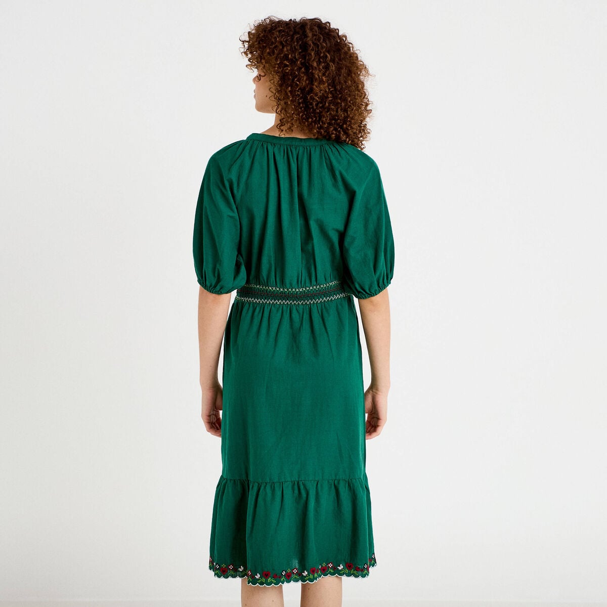 Robe &eacute;vas&eacute;e broderie col chemise vert fonc&eacute; femme