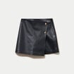 Jupe-short courte en similicuir noir femme