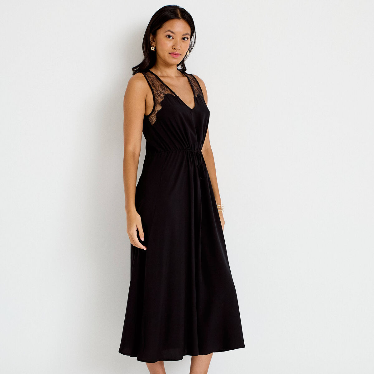 Robe longue &eacute;vas&eacute;e col v sans manches noir femme
