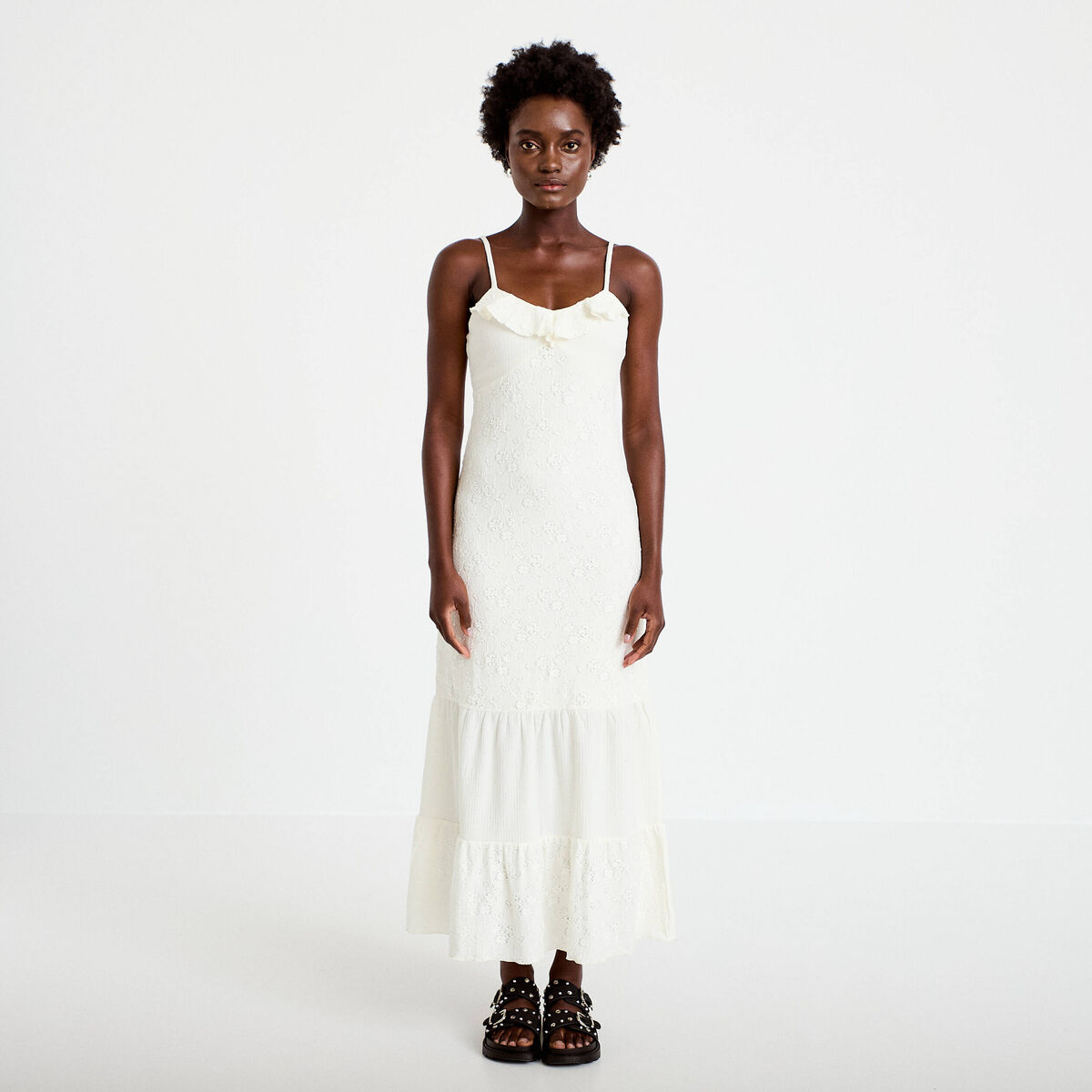 Robe longue &eacute;vas&eacute;e col v bretelles ecru femme