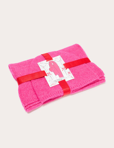 Ensemble bonnet et &eacute;charpe pr&ecirc;t &agrave; offrir rose fushia femme