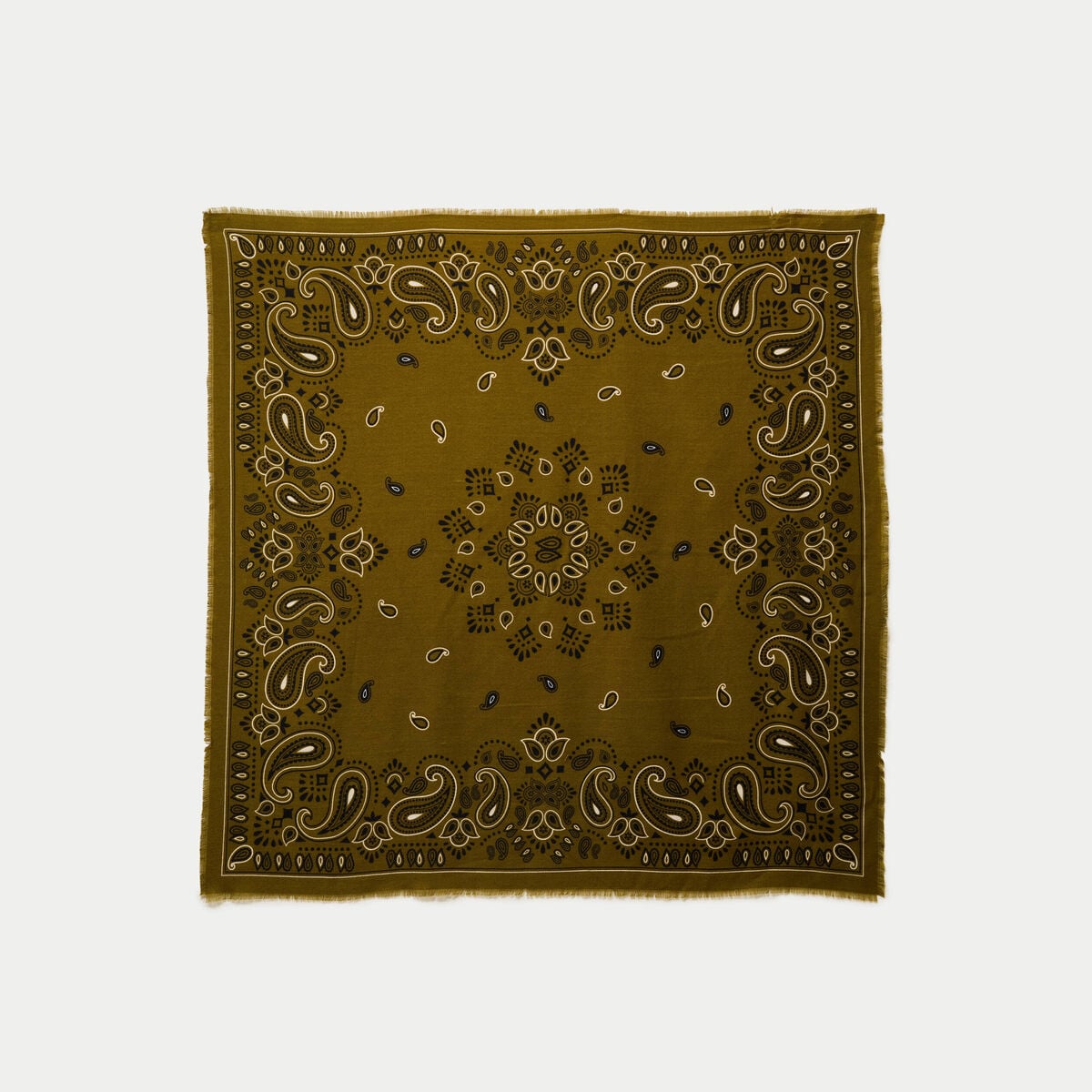 Foulard vert olive femme