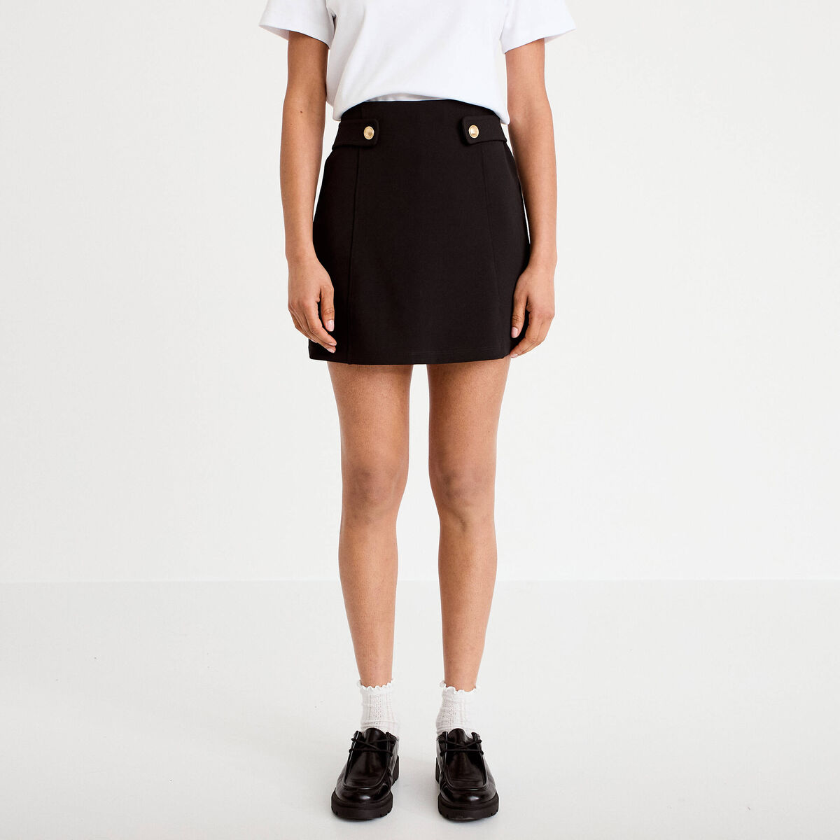 Jupe-short en maille avec boutons noir femme