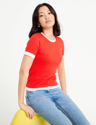 T-shirt ajust&eacute; col rond manches courtes rouge femme