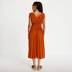 Robe midi &eacute;vas&eacute;e d&eacute;collet&eacute; sans manches orange fonc&eacute; femme