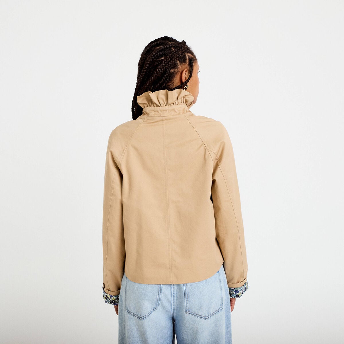 Veste droite col montant manches longues beige femme