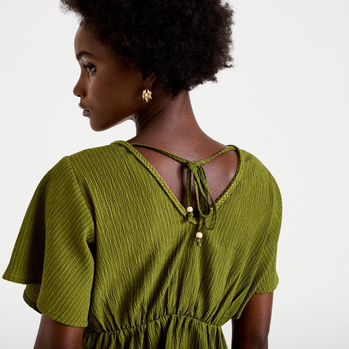 Blouse pliss&eacute;e col v manches courtes vert kaki femme