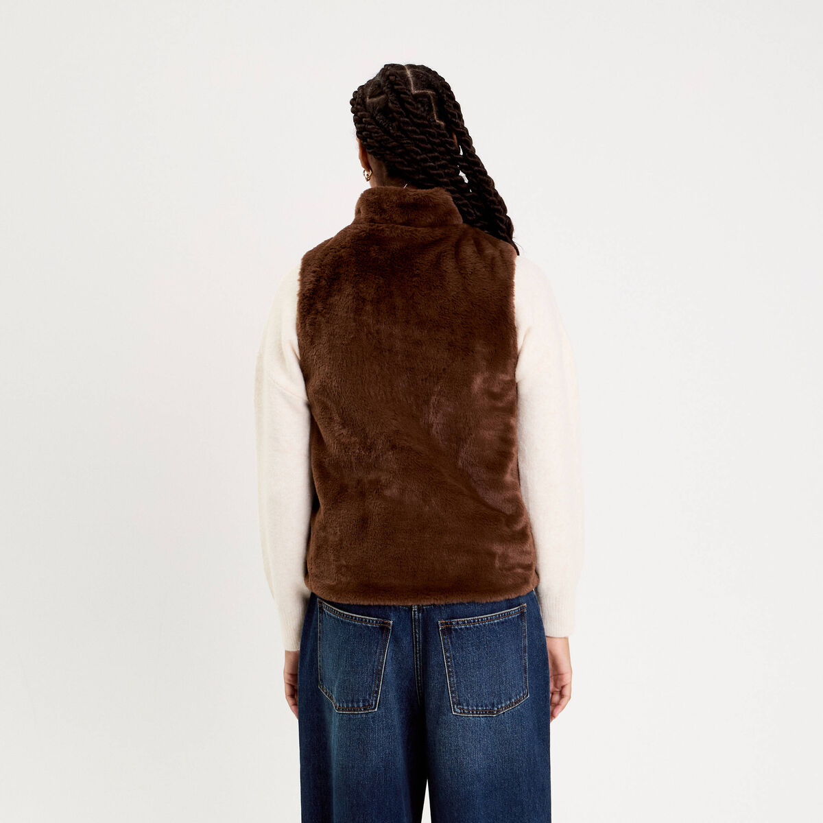 Veste courte ajust&eacute;e sans manches marron femme