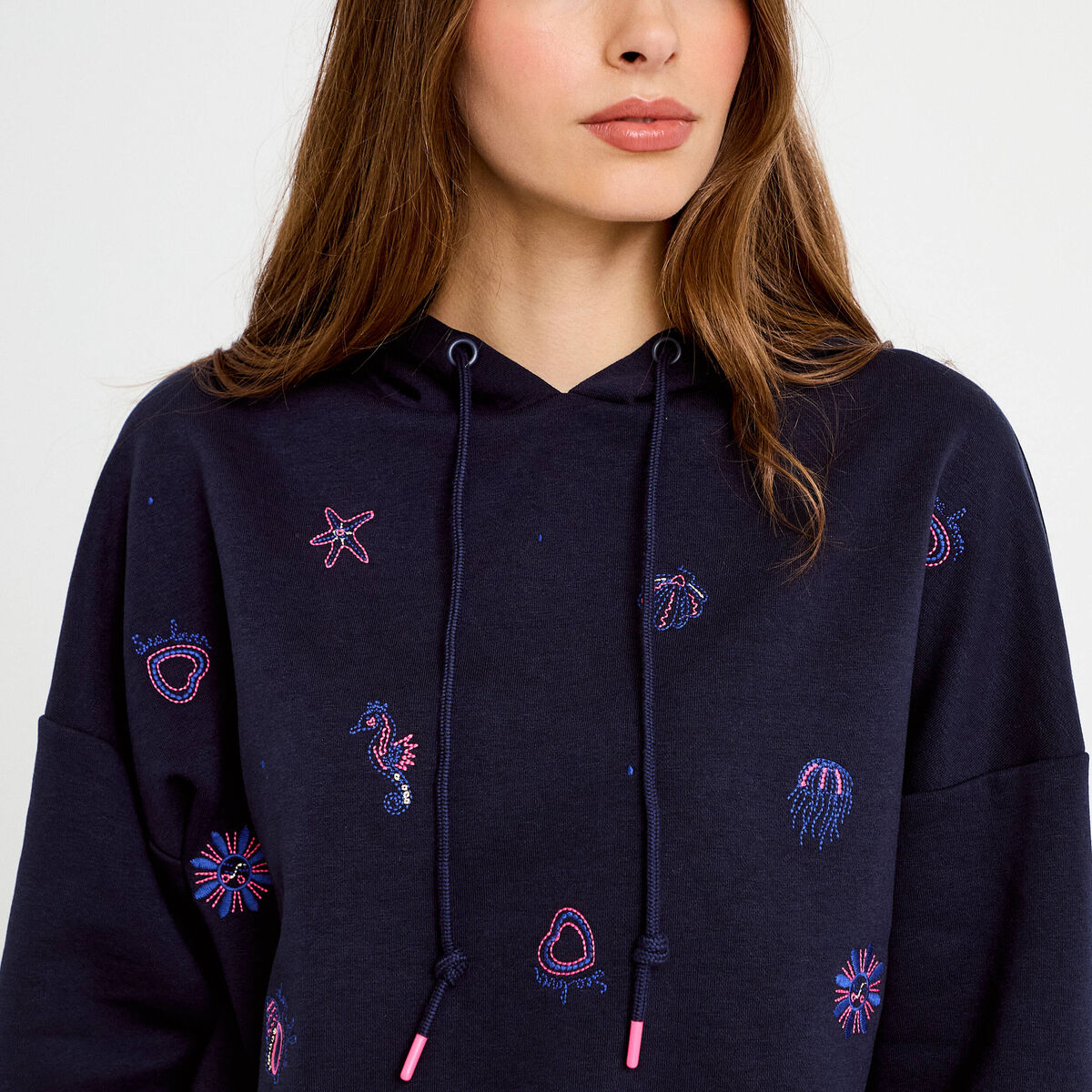 Sweat &agrave; capuche brod&eacute; manches longues bleu femme