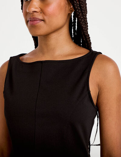 Top p&eacute;plum sans manches col rond noir femme