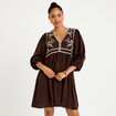 Robe droite courte col v manches 3/4 marron fonc&eacute; femme
