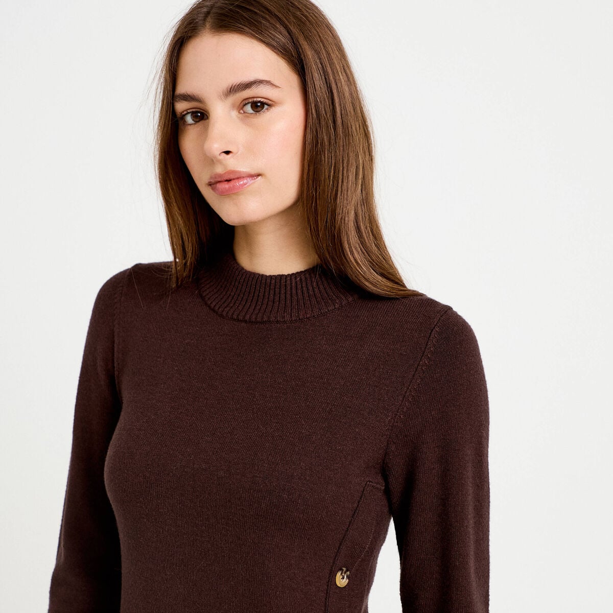 Robe pull ajust&eacute;e manches longues marron fonc&eacute; femme