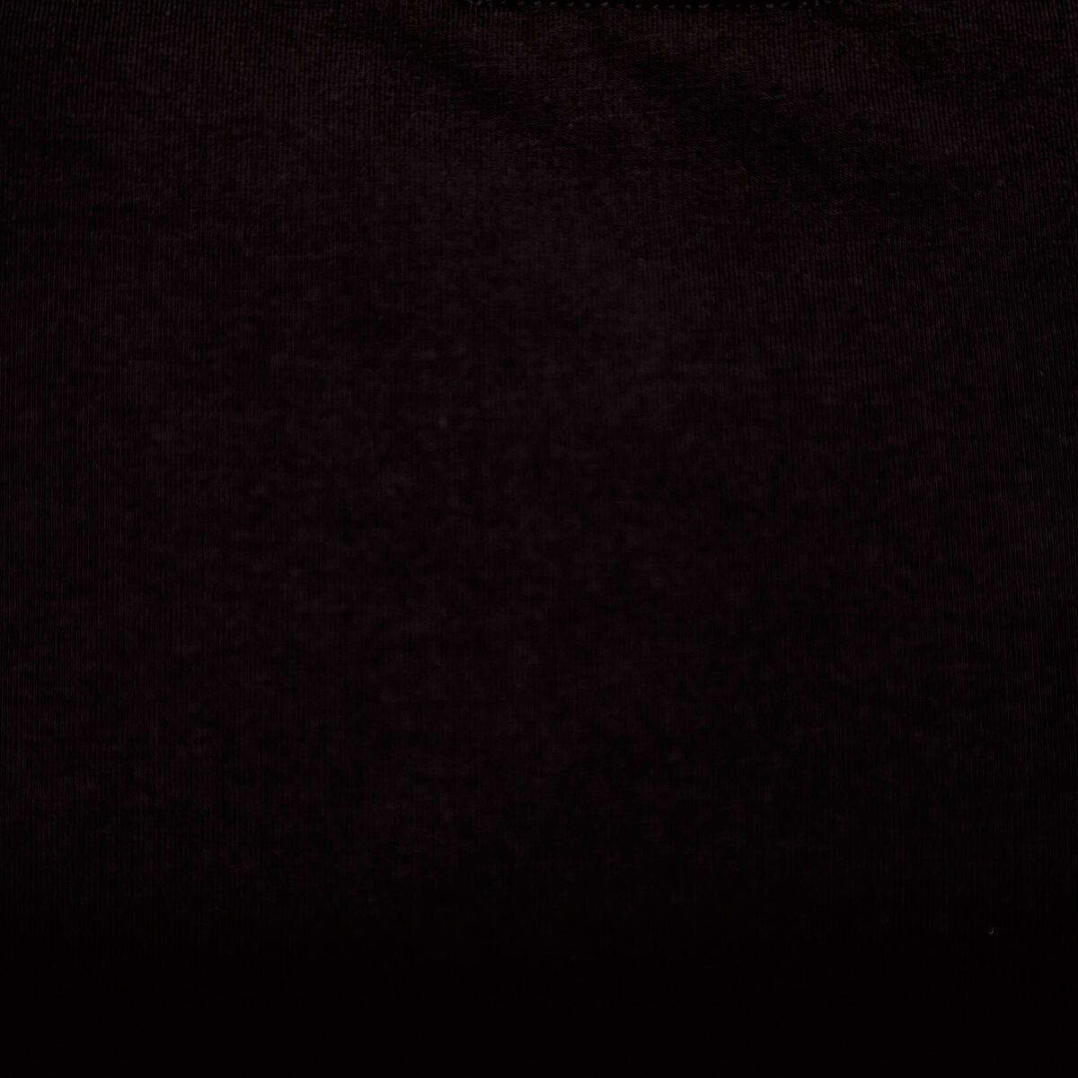 T-shirt ajust&eacute; col bateau sans manches noir femme