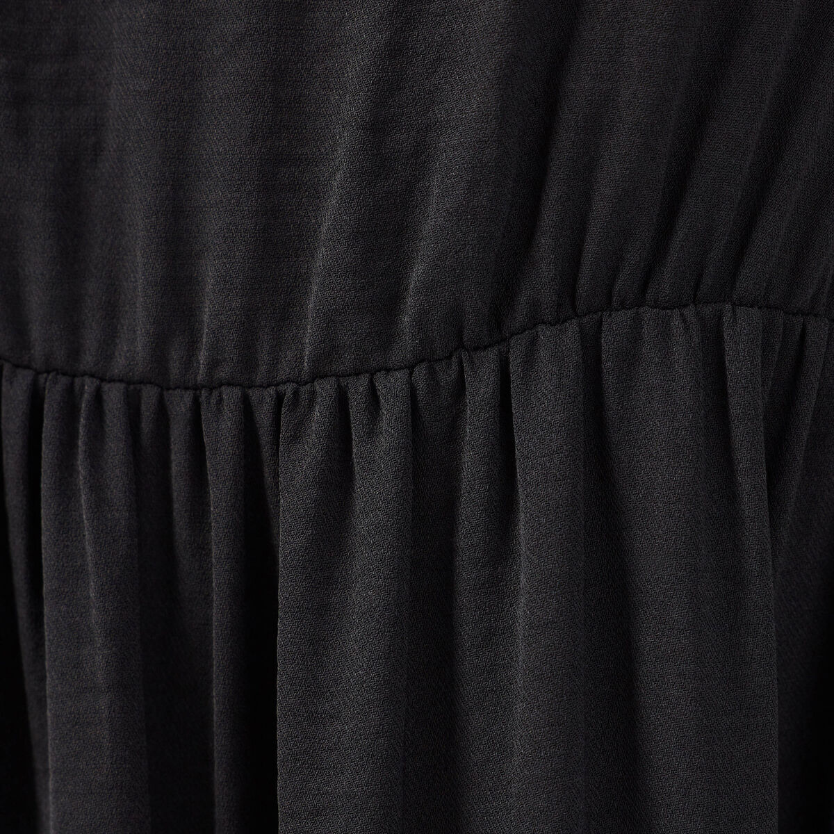 Robe longue &eacute;vas&eacute;e bretelles noir femme