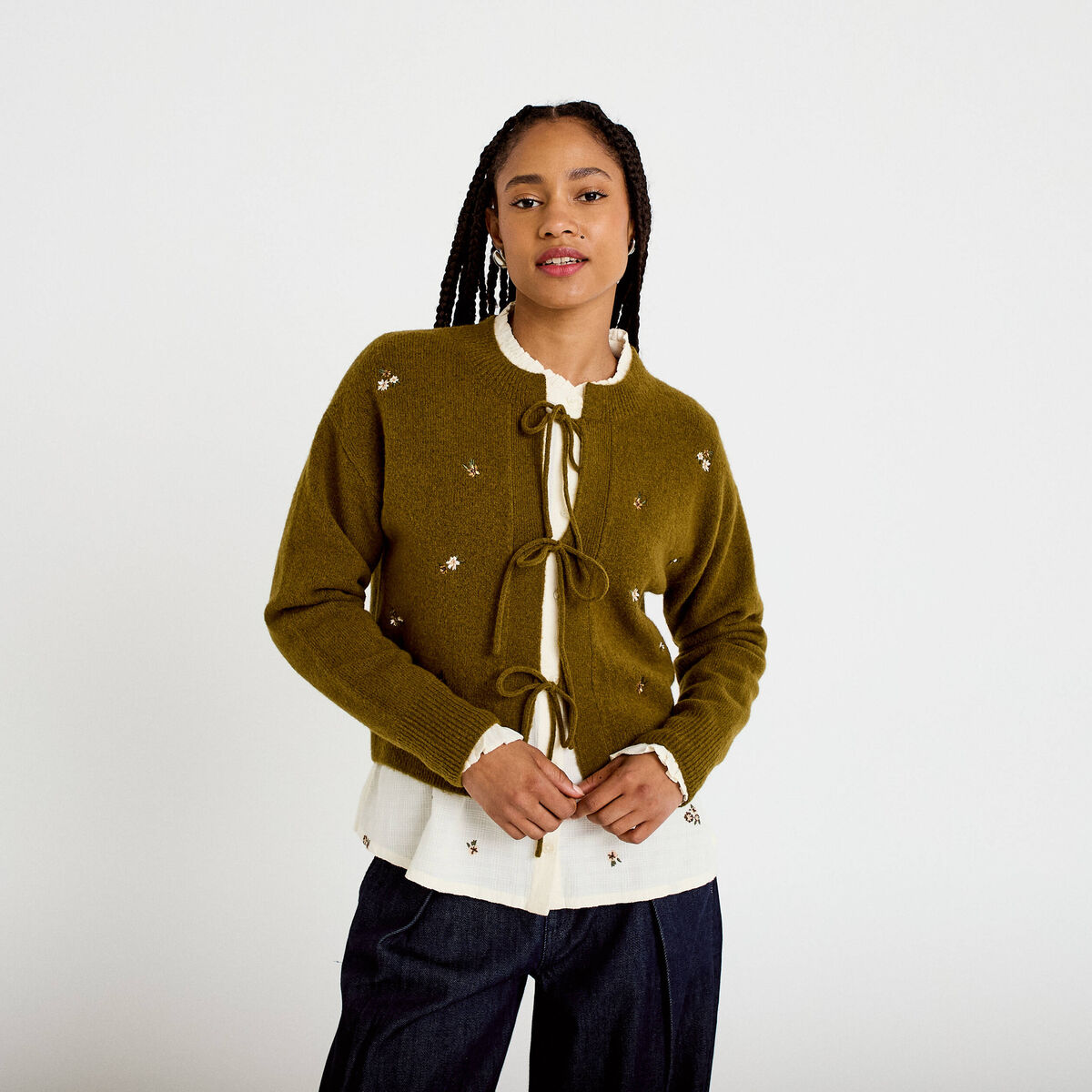 Gilet manches longues brod&eacute; noeuds vert olive femme