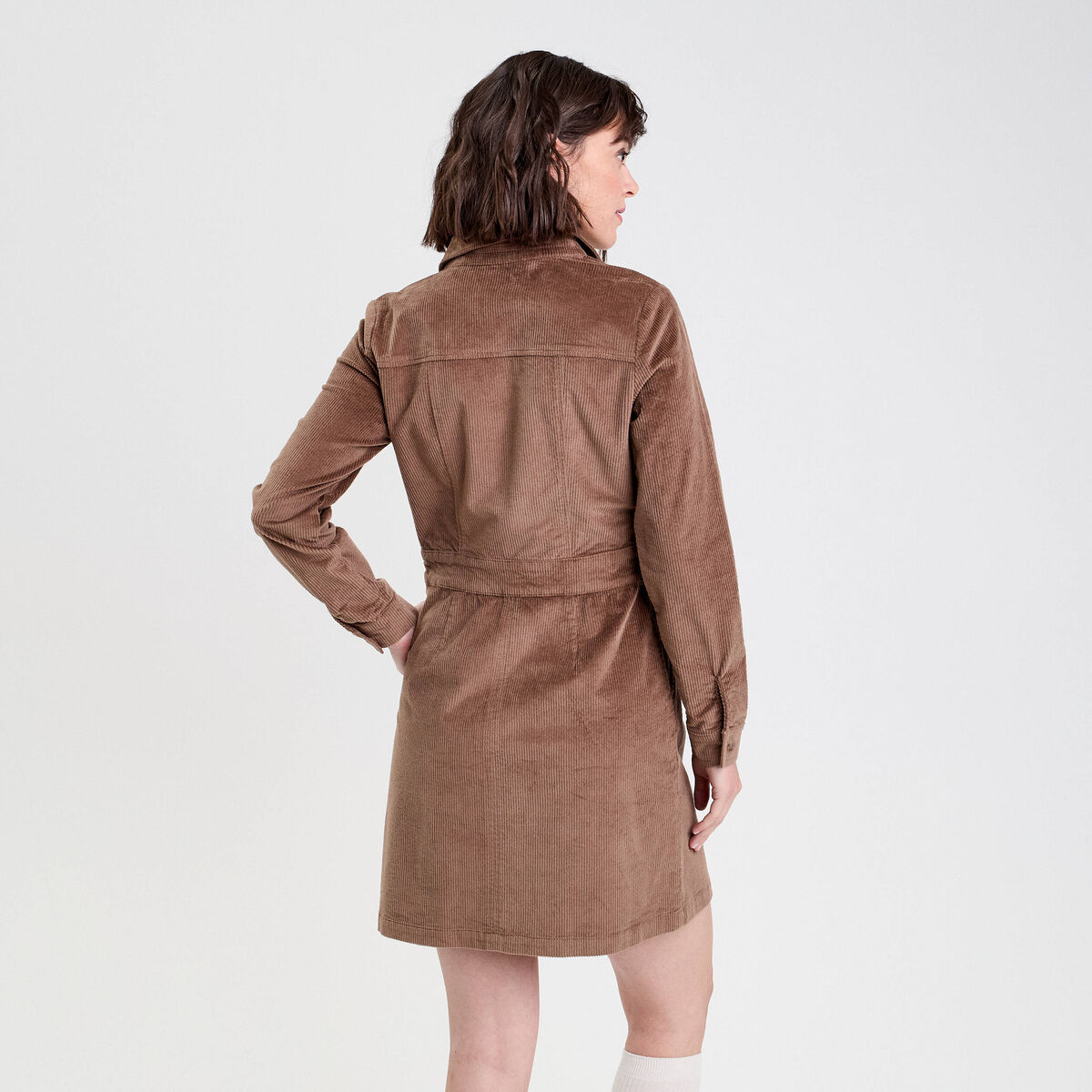 Robe zipp&eacute;e en velours taupe femme