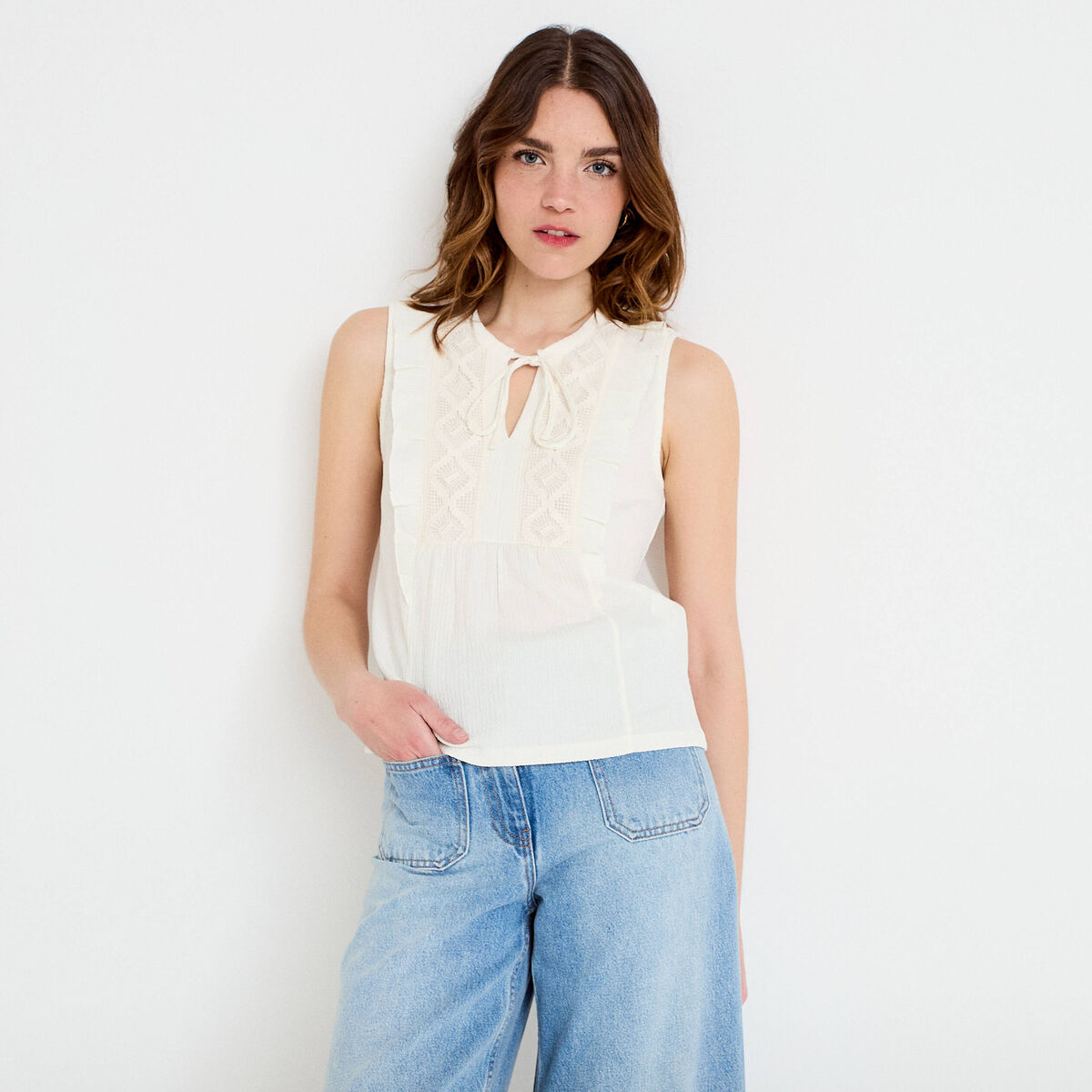 Top sans manches col v ecru femme