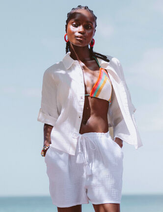 Short pliss&eacute; blanc femme