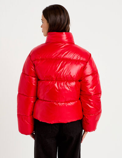 Doudoune col montant bas resserr&eacute; rouge femme