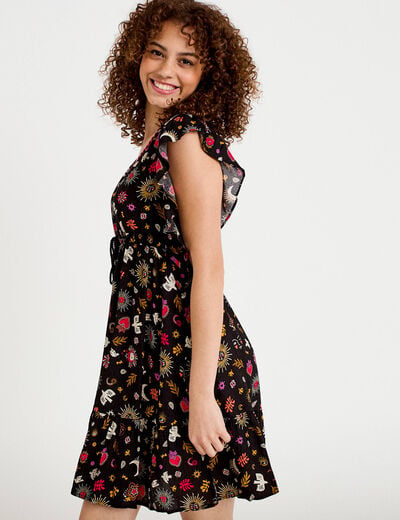 Robe &eacute;vas&eacute;e cr&ecirc;pe col v manches courtes noir femme