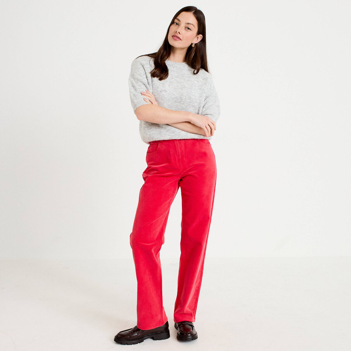 Pantalon droit en velours rouge femme