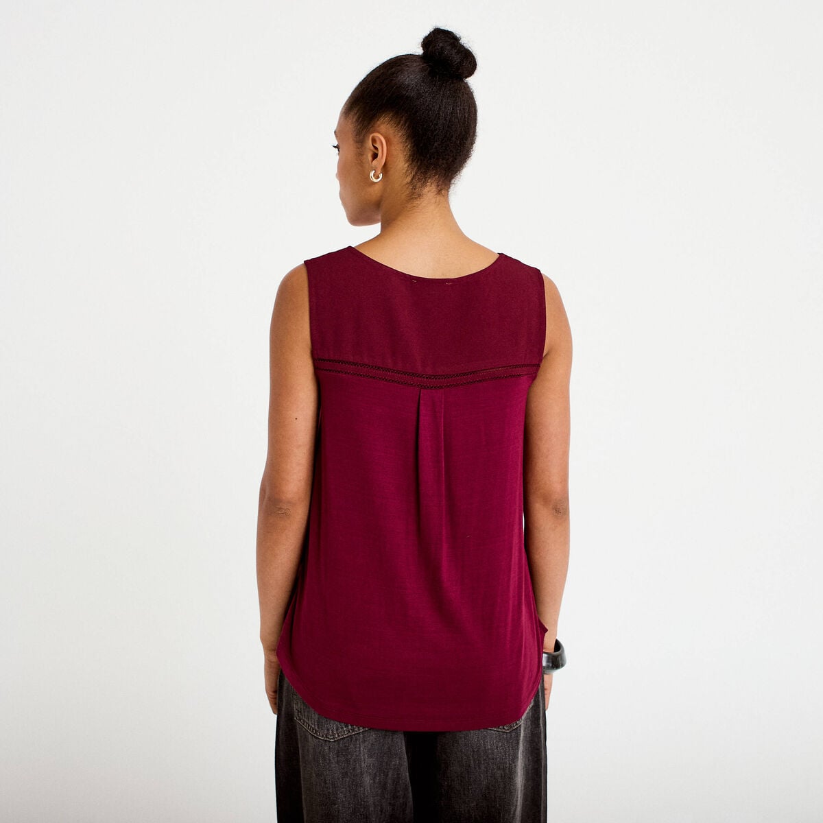 D&eacute;bardeur sans manches bordeaux femme