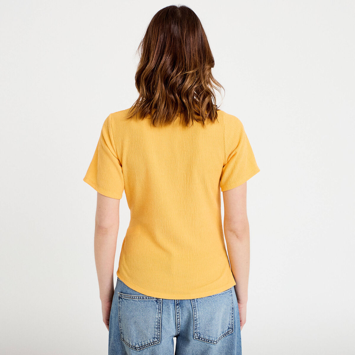 T-shirt cintr&eacute; col rond manches courtes orange clair femme