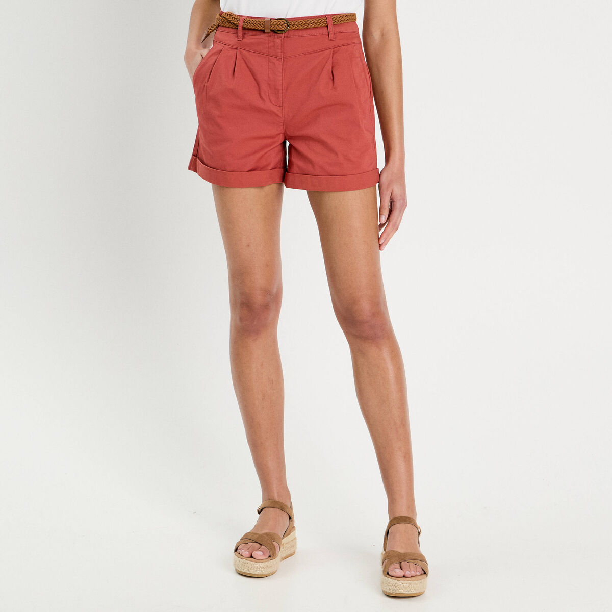 Short chino ceintur&eacute; vieux rose femme