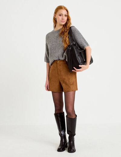 Short taille haute aspect daim clout&eacute; camel femme