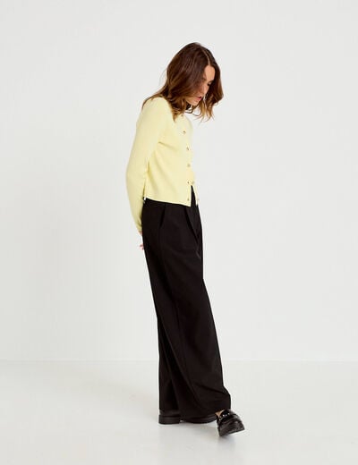Gilet ajust&eacute; cropped col rond jaune clair femme